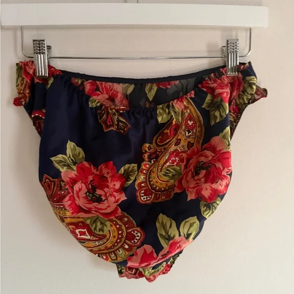 Victoria's Secret Navy Floral Lace Nightie 2pc Size M Gold Label 90s Coquette - Picture 10 of 12